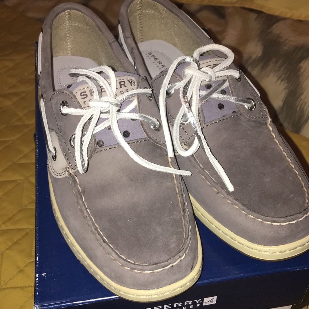 Sperry - Picture 2 of 2